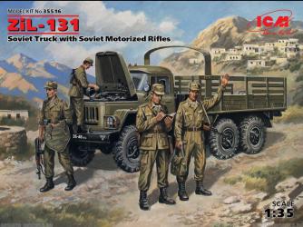 Советский автомобиль ЗИЛ 131 с солдатами