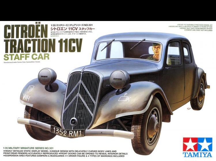 Автомобиль Citroën Traction 11CV с фигурой водителя