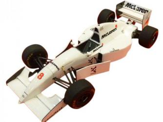 Гоночный автомобиль McLaren Ford MP4/8 (1:20)